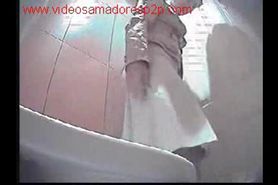 En un toilet moricua