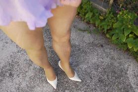HOT OUTDOOR EXHIBS IN PANTYHOSE 02