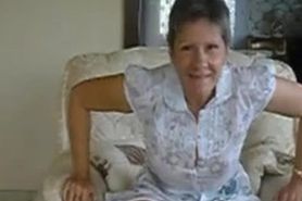 french mom strips then exposes pussy 2