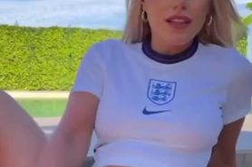 Hot blonde masturbating and squirts