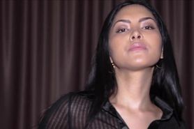 Latina Babe Dances To Lose It All