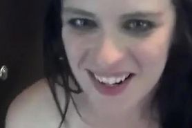 Sklavin liebt die Pisse meines Bruders