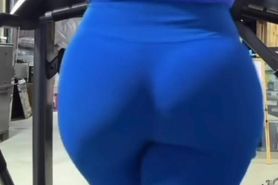 Exercise in leggings