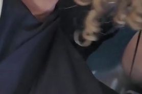 Une Jeune femme Parfaite