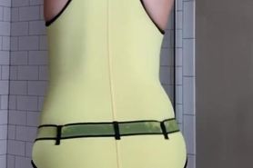 Mature in bikini dancing shaking ass