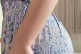 Hijabi slut teases you with her killer body