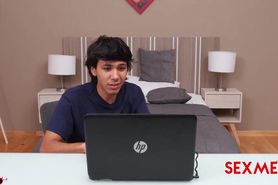 Mom have an account in Manymodels now