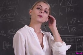 Chloe Toy Hourglass Challenge