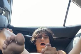 Cumming in the backseat of my Car like a Slut