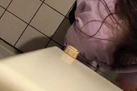 My girlfriend piss