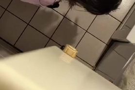 My girlfriend piss